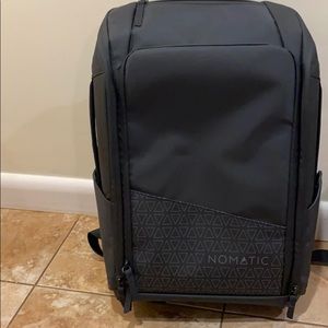 Nomatic backpack